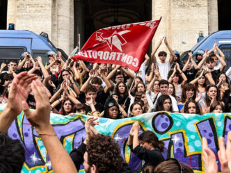 Protesta Studentesca A Genova