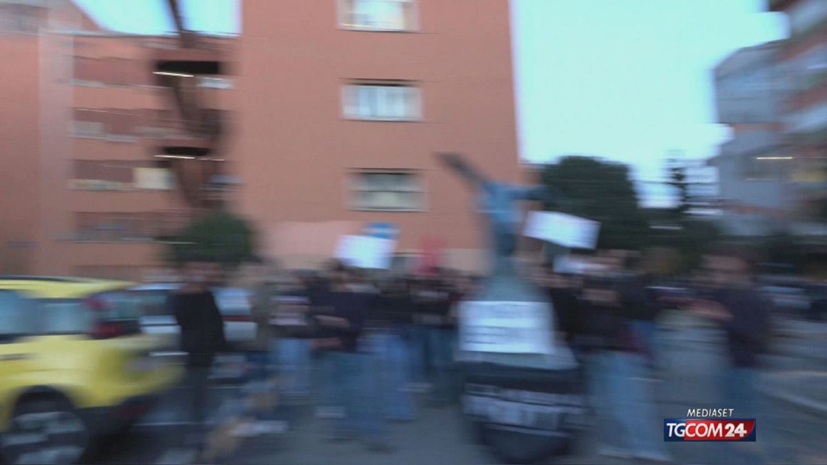 Proteste universitarie: tensione crescente tra Milano e Roma