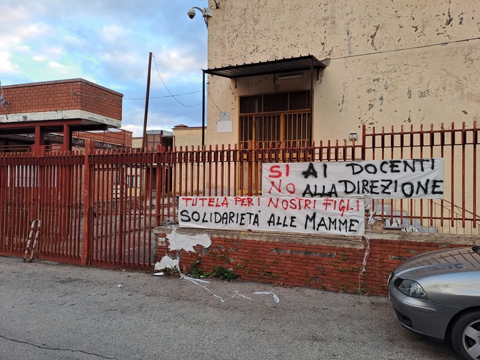 Rientro scolastico a Castellammare di Stabia: la sicurezza al centro dopo l’aggressione a un’insegnante