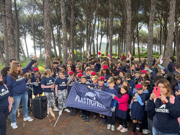 Rifiuti e volontari: grande successo per la pulizia ambientale a Torre del Greco