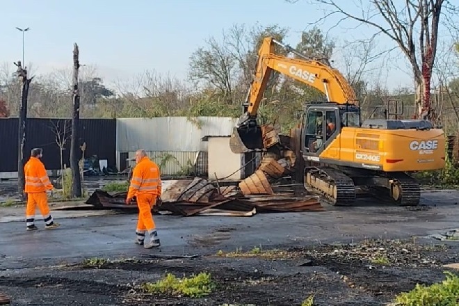 Rimozione degli autodemolitori e rinascita del Parco di viale Palmiro Togliatti