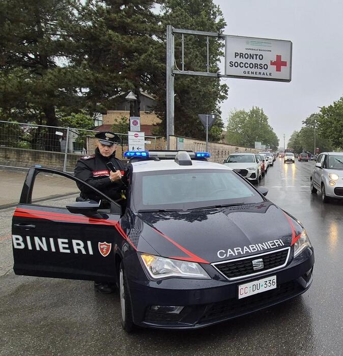 Rissa al cimitero di Romano d’Ezzelino: un ferito per coltellate, indagini in corso