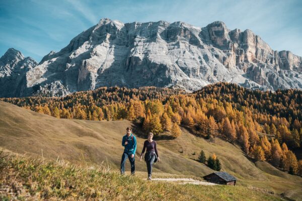 Salgono a sedici milioni gli italiani in viaggio per il ponte di Ognissanti, tra gite e vacanze