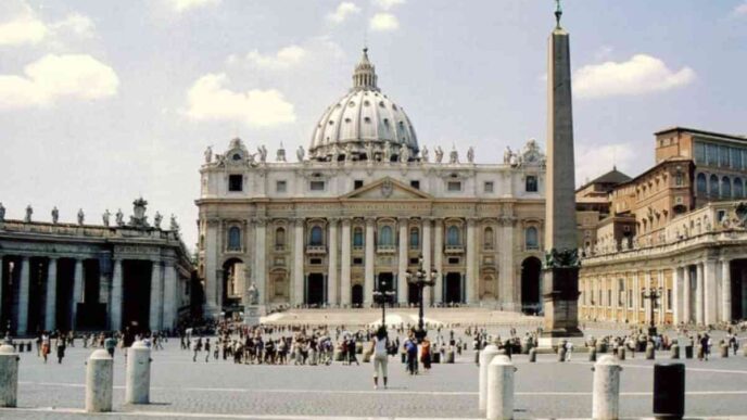 I Giardini Vaticani, noti anche come giardini papali, sono un esempio magnifico di architettura paesaggistica e arte botanica