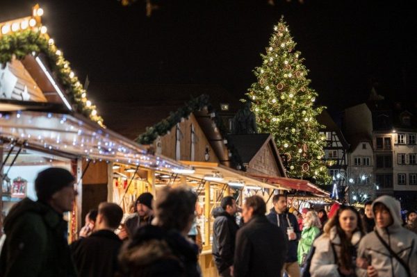 Scoprire il Grand Est: Natale tra Mercatini, Vino e Cultura in Francia