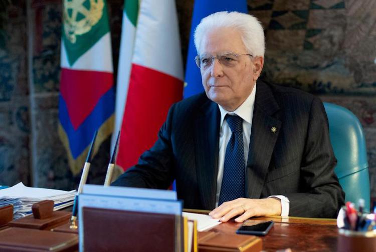 Sergio Mattarella: il confronto tra i poteri dello Stato e il ruolo della tecnologia e della salute