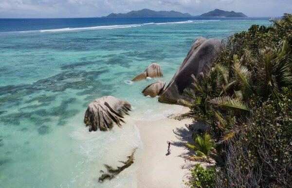 Seychelles3A oltre al mare2C un27