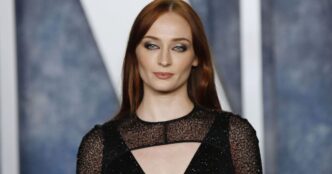 Sophie Turner Assume Il Ruolo