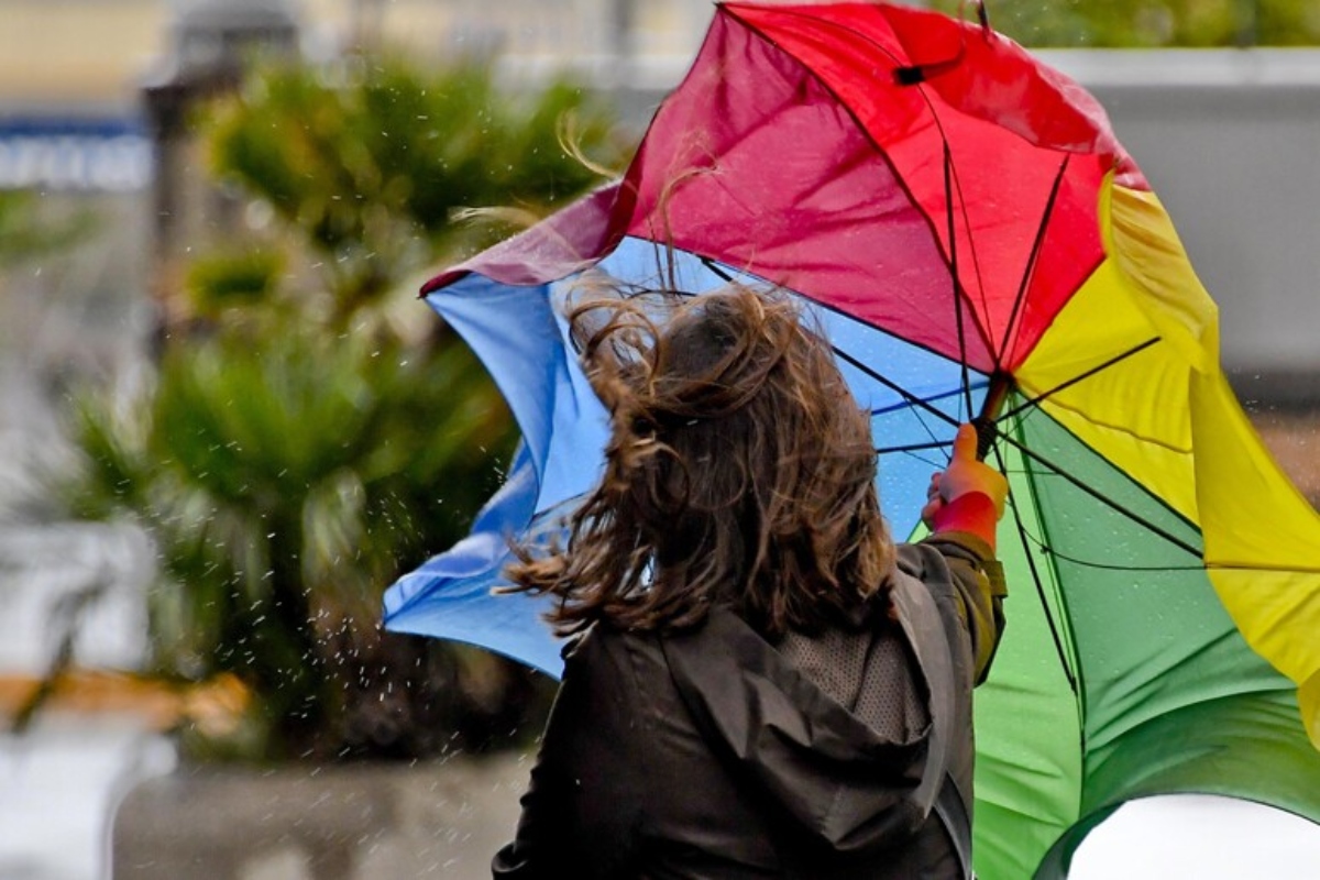 Toscana: Allerta Meteo Arancione per Vento Forte nel Mugello e Giallo per Firenze