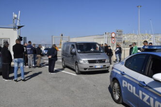 Tragedia Nel Porto Di Crotone3A