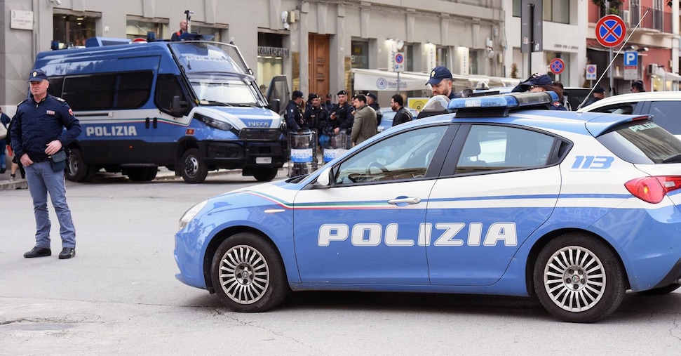 Tragico incidente stradale a Roma: un agente di polizia morto e due feriti a Monte Mario