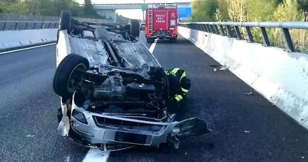 Tragico incidente stradale sull’autostrada Torino Savona: una vittima e traffico bloccato