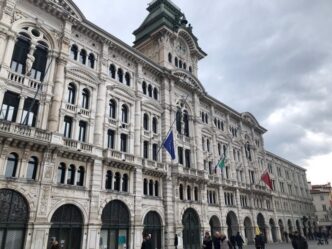 Trieste Avanza Con La Cabinovi