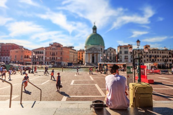 Turismo in Italia: calo degli arrivi e delle presenze nel terzo trimestre 2024