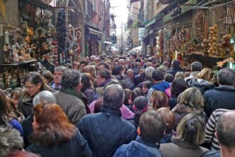 Via San Gregorio Armeno3A Divie