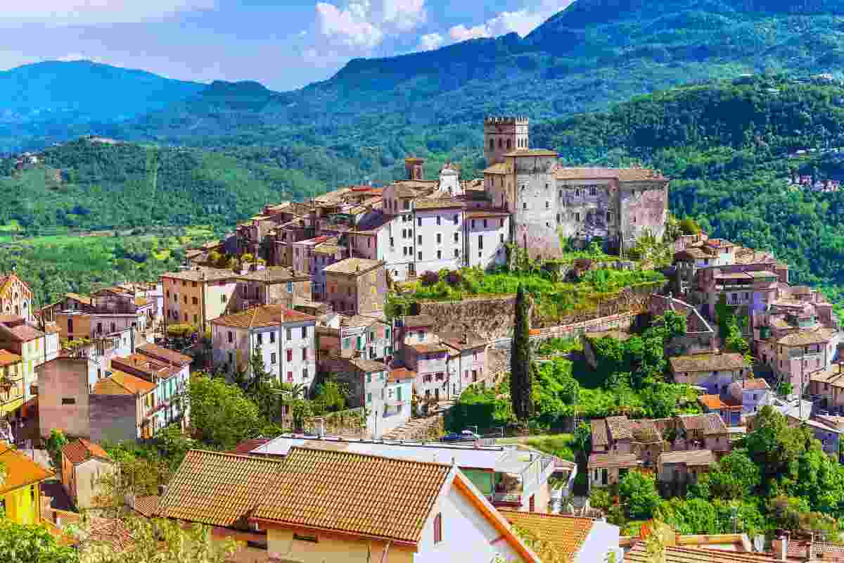 campodimele, il borgo della longevità nel lazio