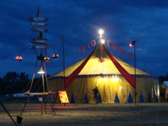 Bologna3A il Circo Paniko arriv