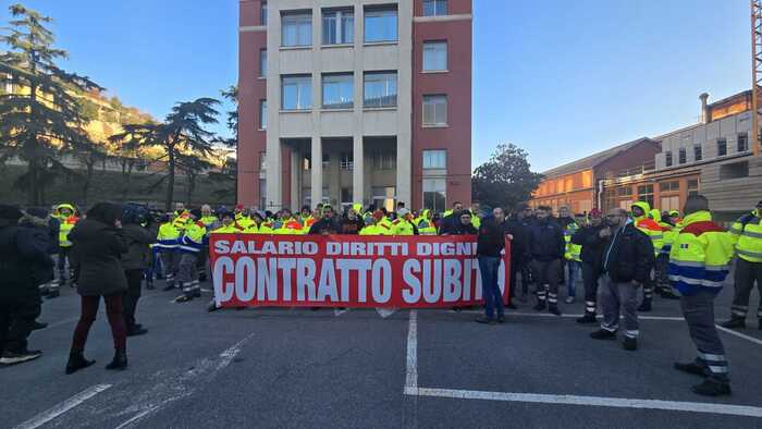 Contestazione a Genova3A lavora