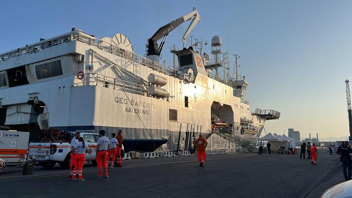 La nave Geo Barents di Medici