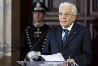 Sergio Mattarella sulla questi