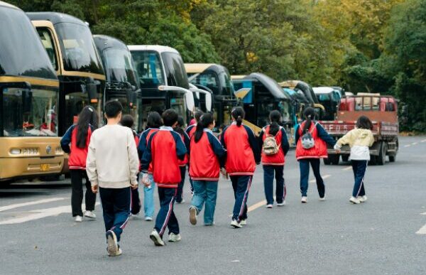 Turismo scolastico3A le associa