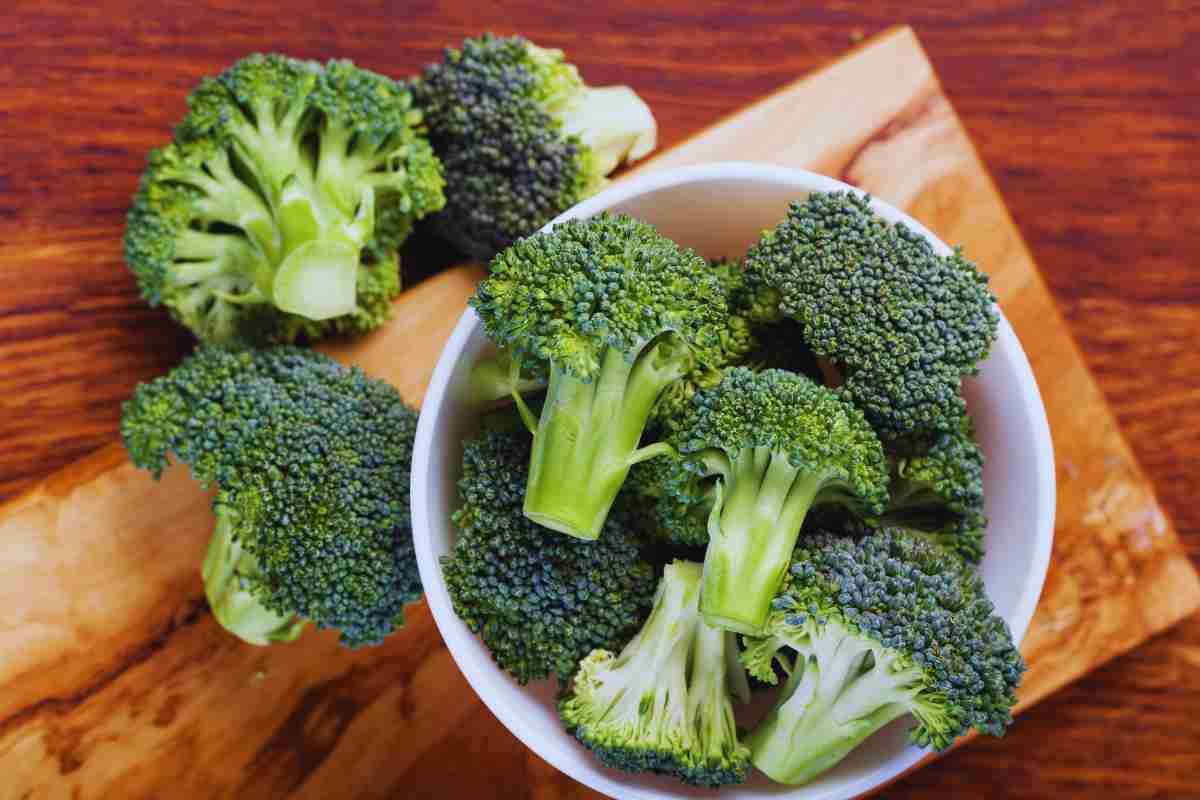 trucchi per pulire i broccoli