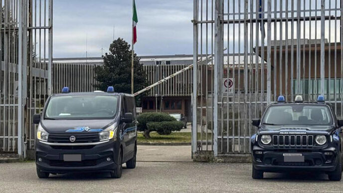 Arresto di insegnante a Castel