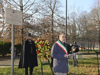 Cerimonia di commemorazione pe