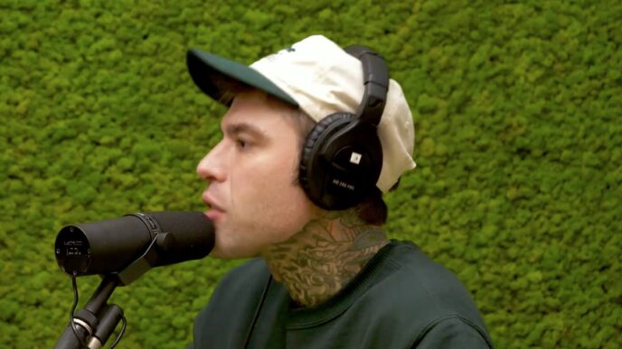 Fedez e il Santone Indiano3A Un