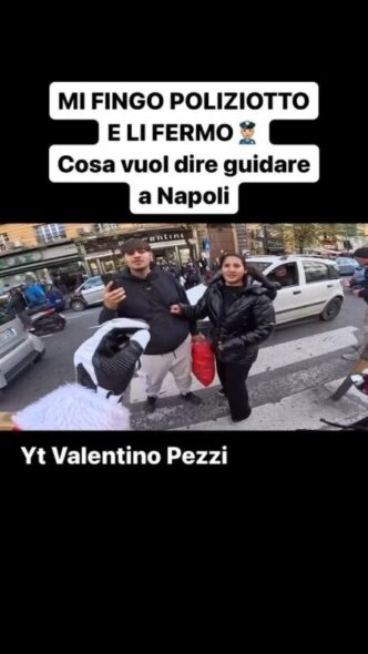 Il biker napoletano provoca pa