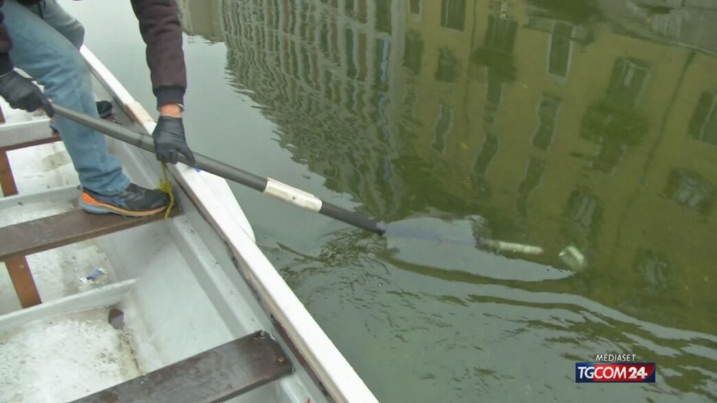 Il pulitore dei Navigli3A la st