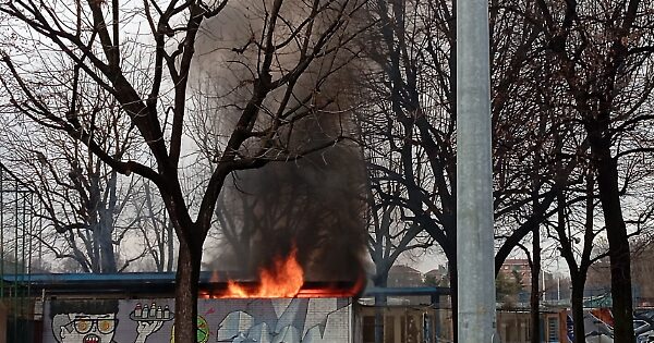 Incendio alla piscina Sempione