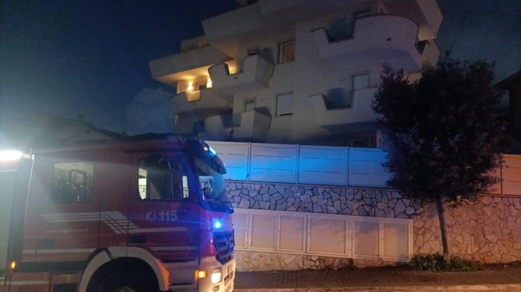 Incendio in via della Stella a