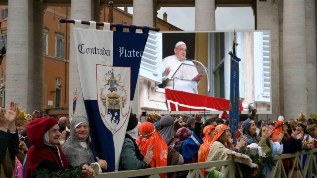 Papa Francesco invita a riflet