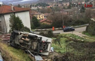 Rottura dei rifiuti a Rocca di