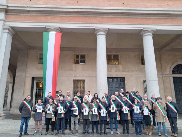 Sindaci reggiani in protesta c