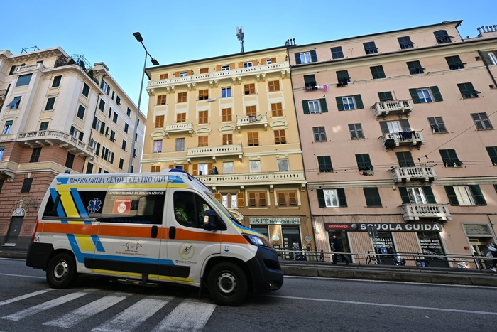 Tragedia a Genova3A donna si la