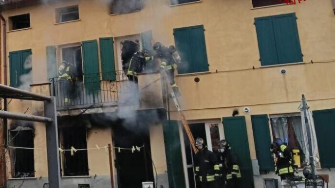 Tragedia a Poviglio3A incendi d