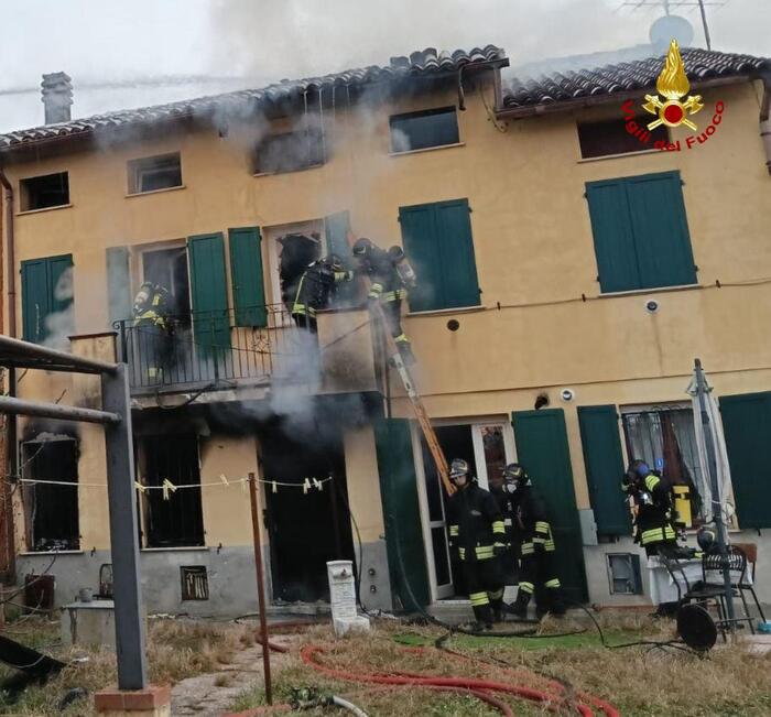 Tragedia a Poviglio3A incendi d