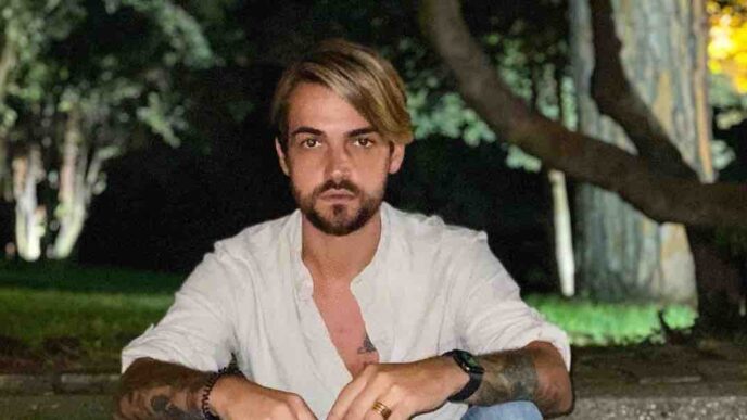 Valerio Scanu in crisi dopo le