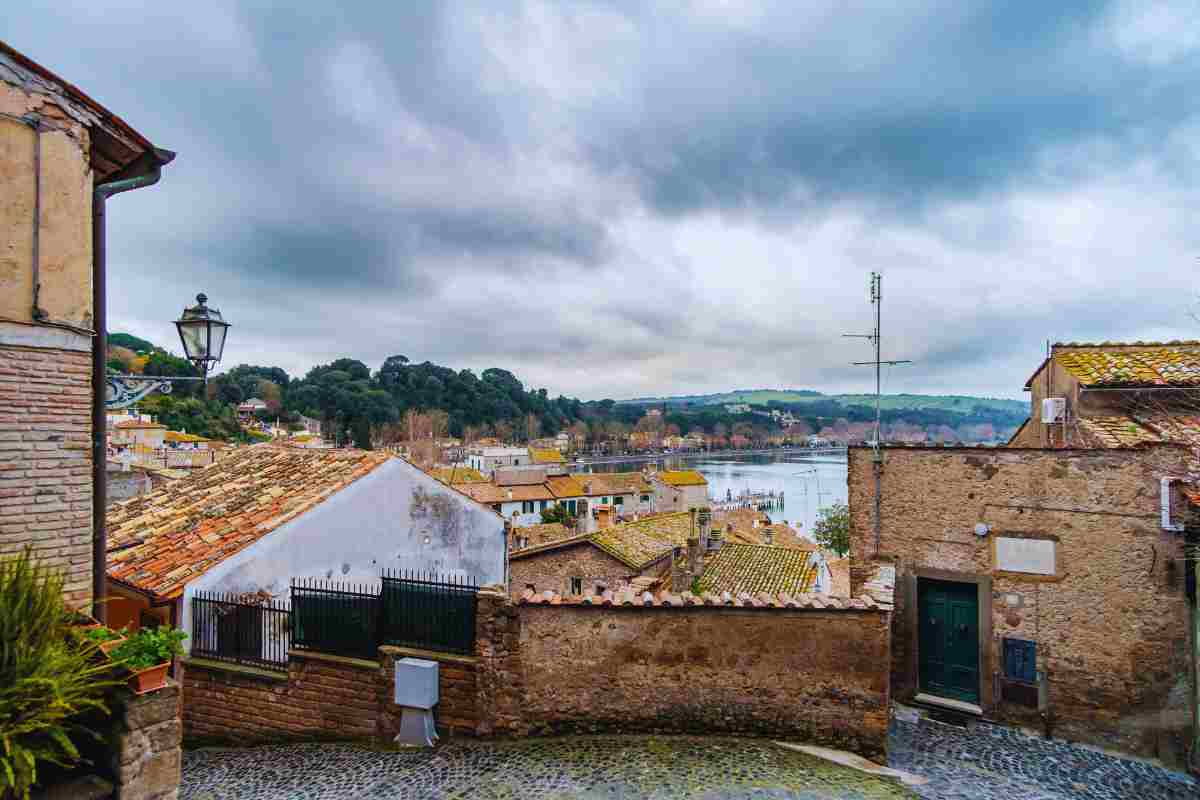 anguillara sabazia, bellissimo luogo sul lago di bracciano