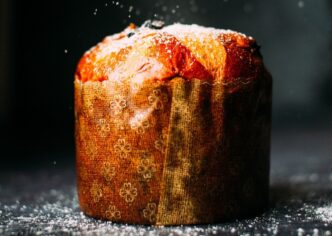 Il panettone al centro della f