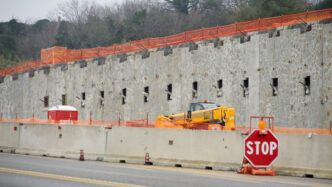 Interruzione del cantiere per