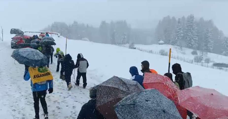 Protesta sulla montagna3A Trent