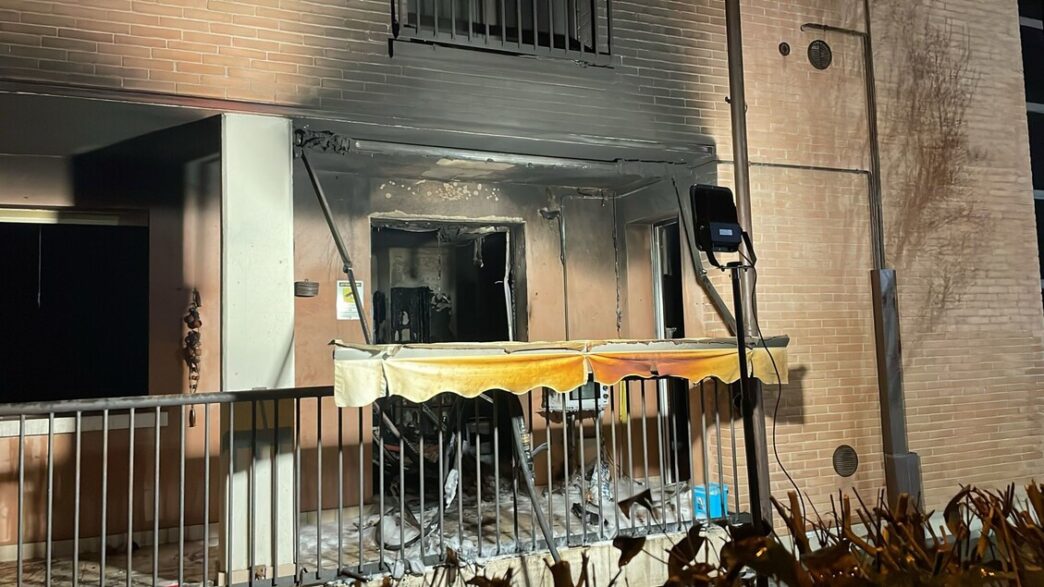 Tragico incendio in appartamen