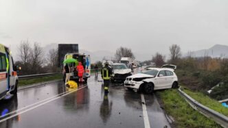 Tragico incidente stradale sul 2