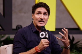 Trudeau annuncia piani per raf