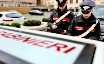 Carabiniere in abiti civili ar