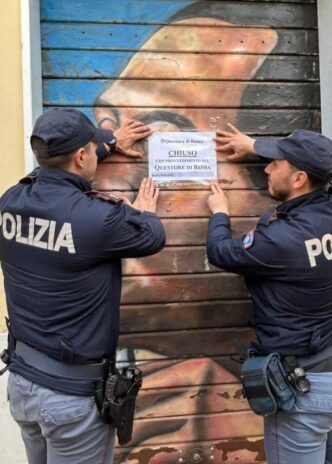 Chiusura di un bar a Torpignat