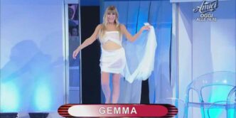 Gemma Galgani sorprende come V